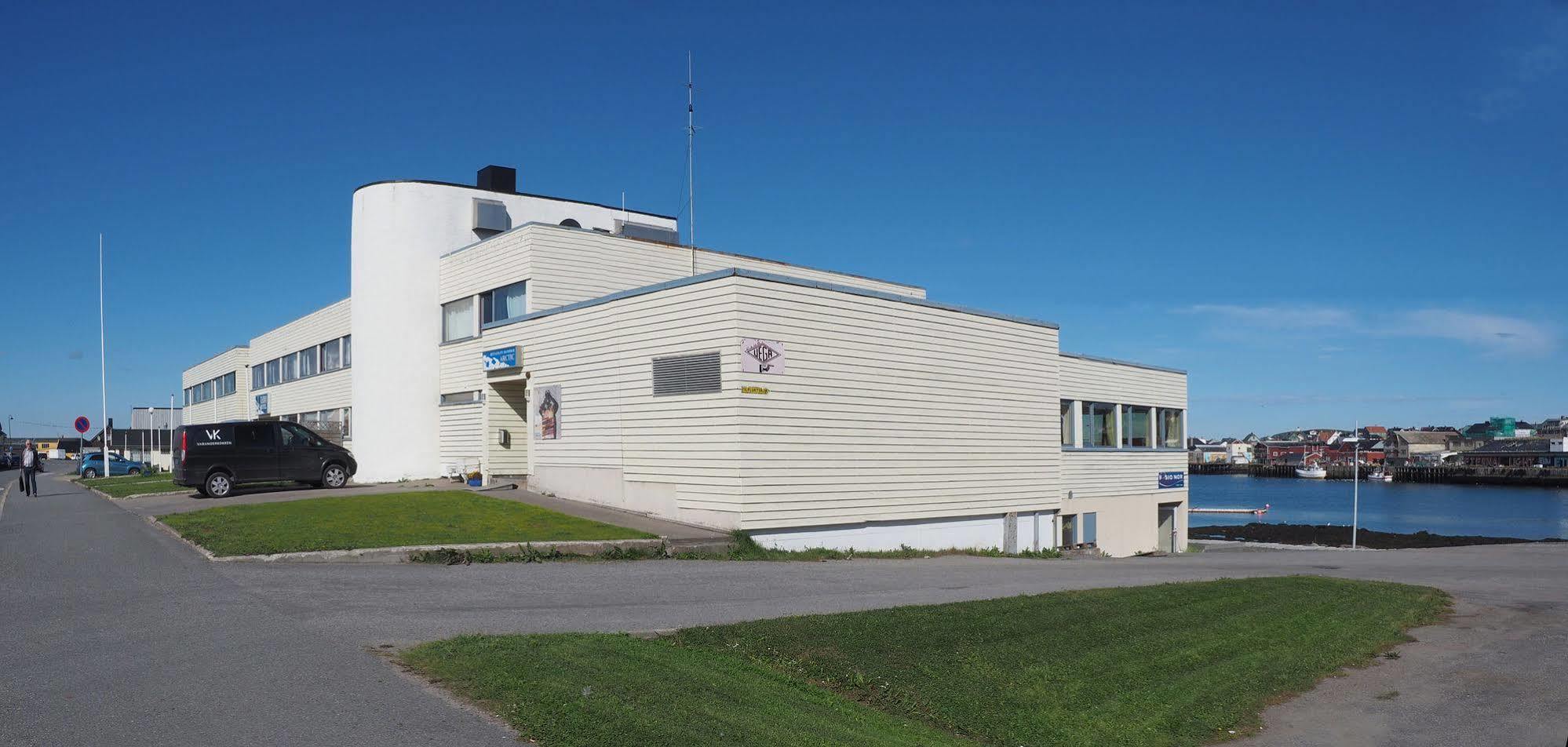 Vardo Hotel Exterior photo